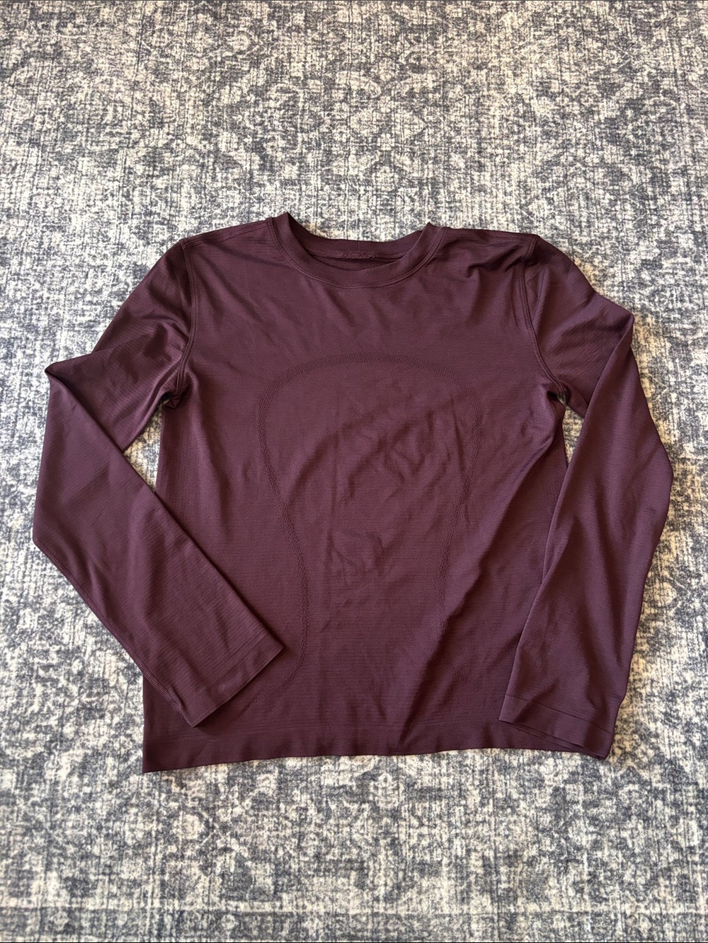 Lululemon Swiftly Relaxed Long Sleeve Updated - size 0 - black plum